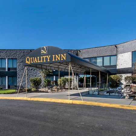 Quality Inn Carlisle Pa Bagian luar foto