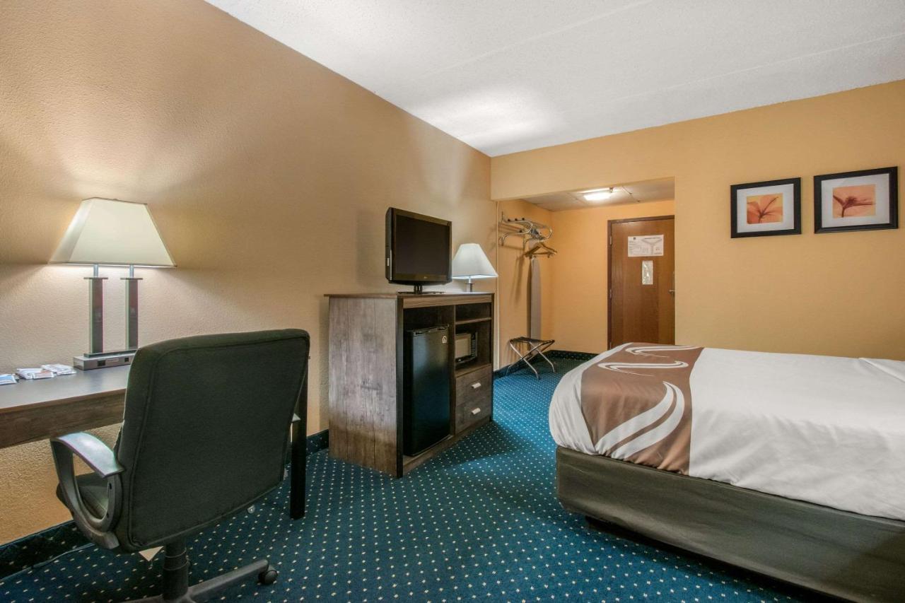 Quality Inn Carlisle Pa Bagian luar foto